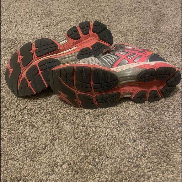 Women's size 7.5 EUC athletic sneakers running shoes ASICS brand - Picture 12 of 12